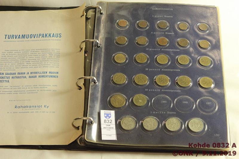 k-0832-a.jpg - Kohde 832 (kuva 1/2), lhthinta: 15 € / myyntihinta: 16 € Suomen metallirahat III (89) 196376 Kansiossa muovilehdill 1, 5, 10, 20 ja 50p 1963-76 kaikki; 1mk 1964-76 kaikki; 5mk 1972, -73, -75, -76; 10mk Ag 1970, -71. Valtaosin leimakiiltoisia, kunto: 5-9