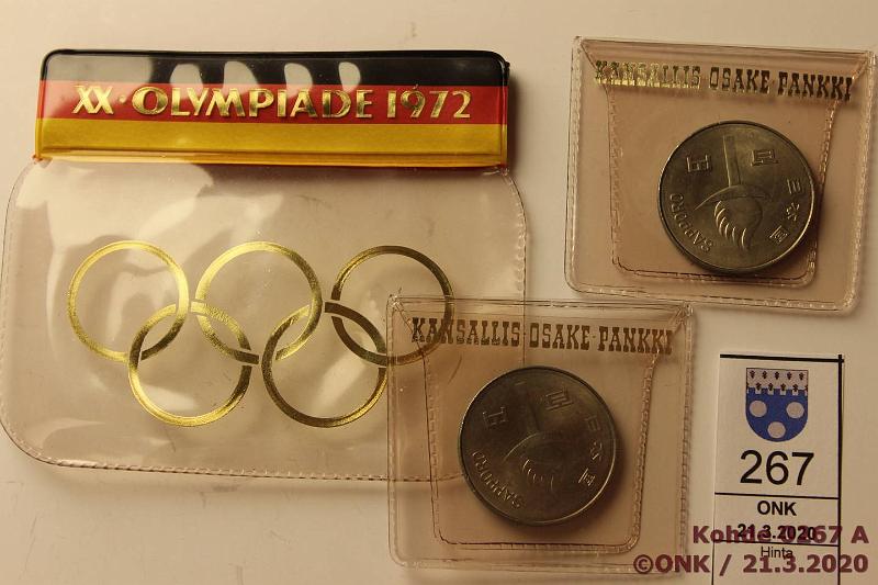 k-0267-a.jpg - Kohde 267, lhthinta: 5 € / myyntihinta: 7 € Japani 100 yen 1972 Y#84 (2) CuNi. Pakattu Saksan lipuin vritettyyn XX Olympiade 1972 kukkaroon KOP muovitaskuihin, kunto: 9