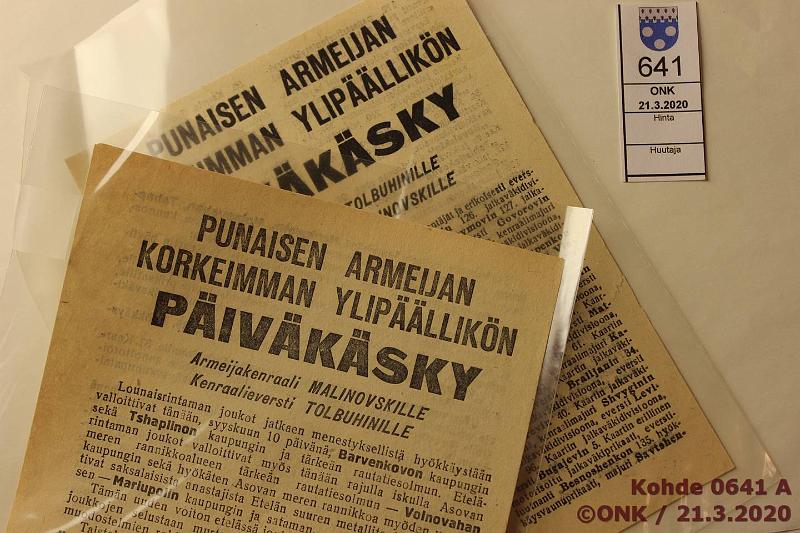 k-0641-a.jpg - Kohde 641, lhthinta: 20 € / ei tarjouksia Lentolehtinen (2) 1943 Venlisten sotapropagandaa: Punaisen armeijan ylipllikn pivksky 8.10 ja 10.10.1943 J. Stalin, kunto: 7-8