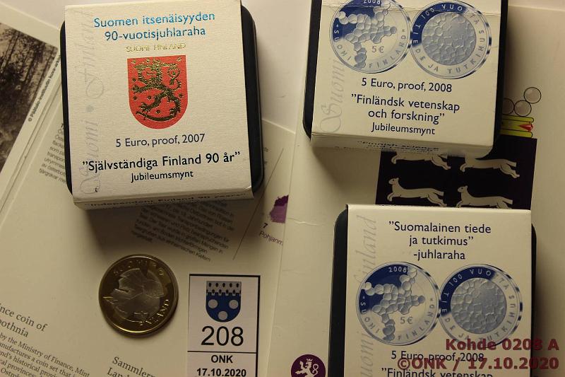 k-0208-a.jpg - Kohde 208, lhthinta: 25 € / myyntihinta: 25 € 5 € 2007-11 (5) Proof. Itsenisyys 90v, kaps, kotelo, tod; Tiede ja tutkimus (2), kaps, kotelo, tod; Pohjanmaa(2) kortissa, kunto: 10