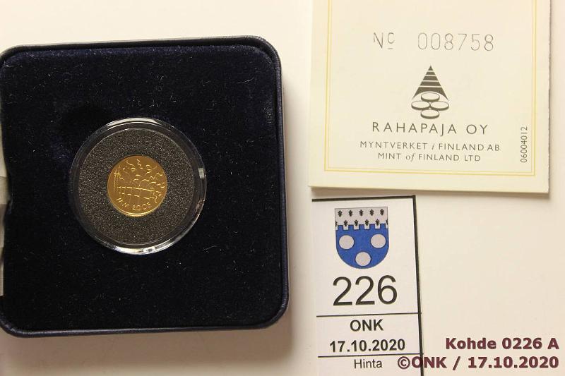 k-0226-a.jpg - Kohde 226, lhthinta: 35 € / myyntihinta: 72 € 20 € 2005 Au, Proof, 1,73g/900, Yleisurheilun MM-kilpailut, kotelo, tod, kunto: 10