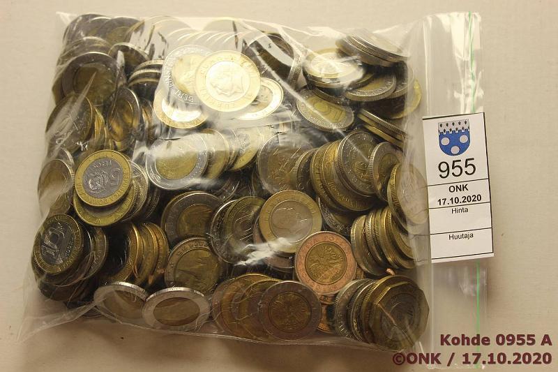 k-0955-a.jpg - Kohde 955, lhthinta: 10 € / myyntihinta: 32 € Muu maailma > 1,5kg 1900-2000 -luvut Kaksimetallirahoja, suurempia nimellisarvoja, kunto: 6-9