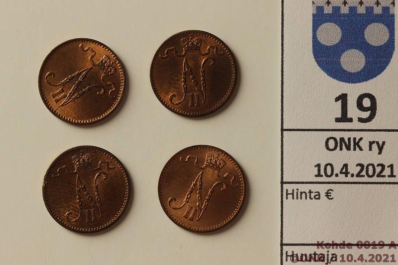 k-0019-a.jpg - Kohde 19 (kuva 1/2), lhthinta: 20 € / myyntihinta: 25 € 1 p 1905, -06, -07, -08 Leimakiiltoa, osassa hpja, kunto: 8-9