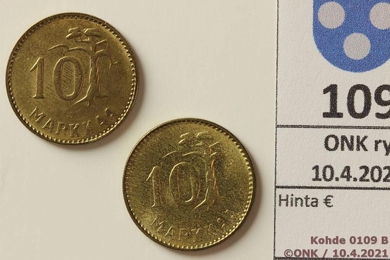 k-0109-b.jpg - Kohde 109 (kuva 2/2), lhthinta: 5 € / ei tarjouksia 10 mk 1953 (2) AlBr, SNY 587.1 ja 2, kunto: 9, 7