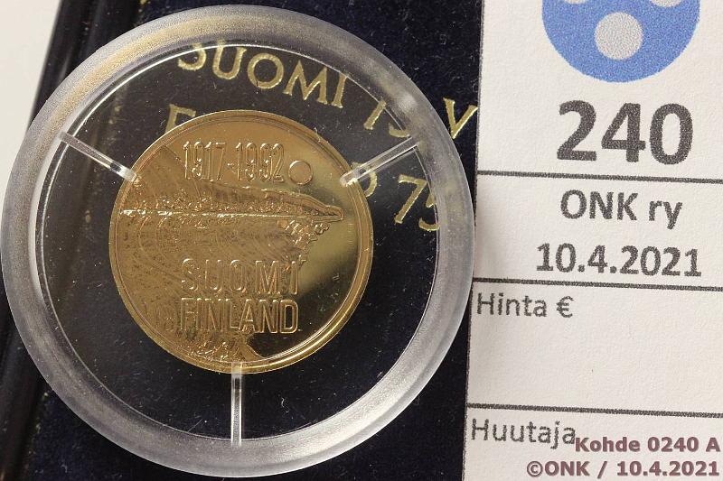 k-0240-a.jpg - Kohde 240 (kuva 1/2), lhthinta: 365 € / myyntihinta: 365 € 1000 mk 1992 Au, Proof, 9g/900, Itsenisyys 75v, laatikko, tod, kunto: 10