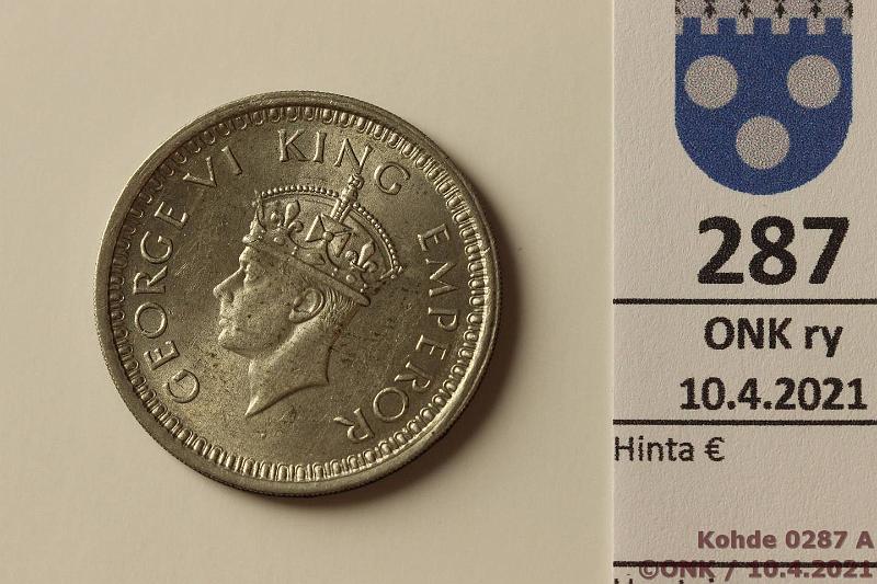 k-0287-a.jpg - Kohde 287 (kuva 1/2), lhthinta: 10 € / myyntihinta: 10 € Intia 1 rupee 1945L KM#557.1 Ag, 11,66g/500, pieni 5, kunto: 7