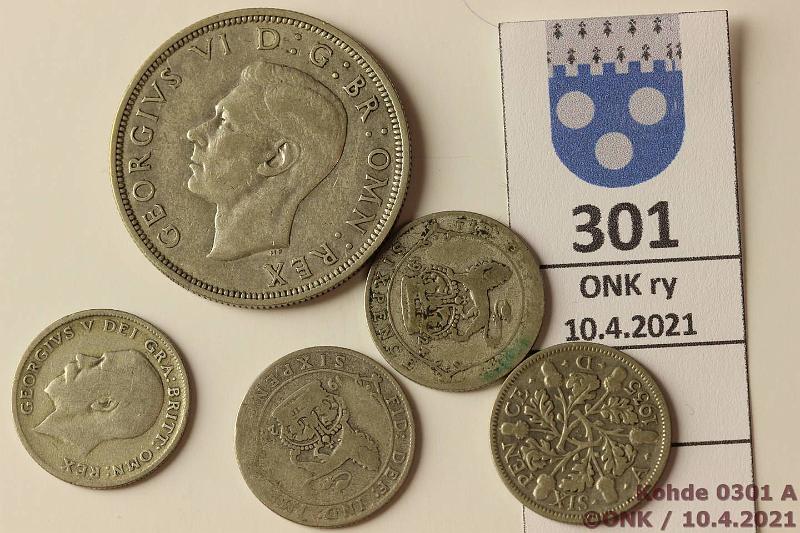 k-0301-a.jpg - Kohde 301, lhthinta: 5 € / myyntihinta: 5 € Iso-Britannia 6 pence(4) +  crown 1922, -24(2), -35, -40 KM#815a.1, 832, 856 Ag, 4 x 2,83g/500 + 14,14g/500, kunto: 2-4, 5