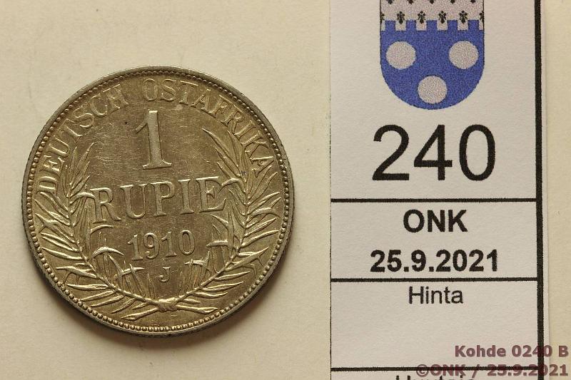 k-0240-b.jpg - Kohde 240 (kuva 2/2), lhthinta: 60 € / myyntihinta: 60 € Saksa It-Afrikka 1 rupie 1910 J KM#10 Ag, 11,6g/917, kunto: 6