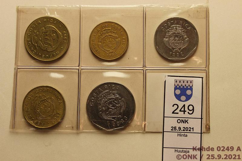 k-0249-a.jpg - Kohde 249 (kuva 1/2), lhthinta: 3 € / myyntihinta: 3 € Costa Rica 10 - 100 colones (5) 1983-99 10, 20, 25, 50 ja 100c muovitaskussa, kunto: 7-9