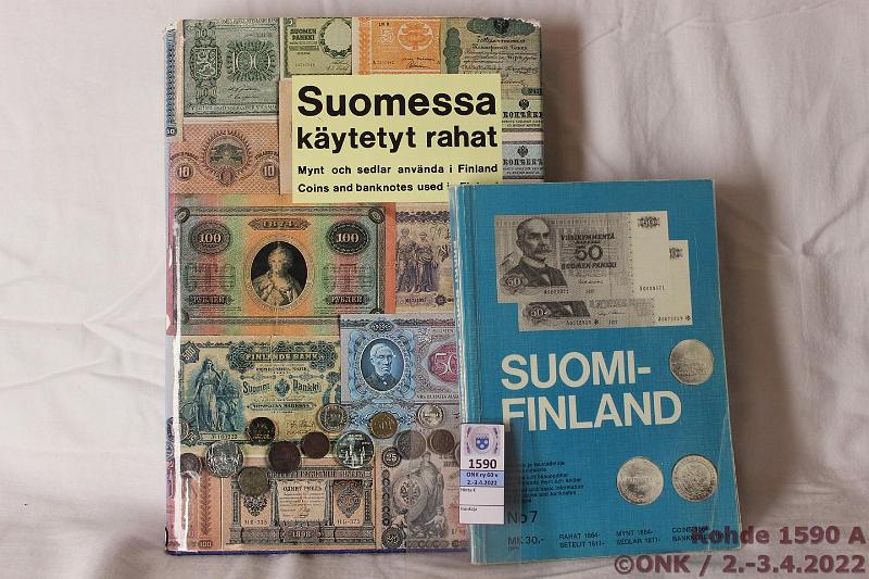 k-1590-a.jpg - Kohde 1590, lhthinta: 45 € / myyntihinta: 78 € Kirja + hinnasto Suomessa kytetyt rahat 1976 2. painos, kovakantinen, paperikannetkin aika ehjt. Toim. Erkki Borg, tekijn omistuskirjoitus. Lisksi Suomi-Finland -hinnasto 1978, jossa mys Borgin omistuskirjoitus, kontaktimuovit, kunto: Siistej