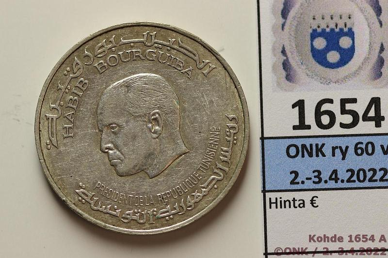 k-1654-a.jpg - Kohde 1654 (kuva 1/2), lhthinta: 9 € / myyntihinta: 9 € Tunisia 5 din 1976 KM#305 Ag, 24g/630, prvja, patinaa, nja, kunto: 6