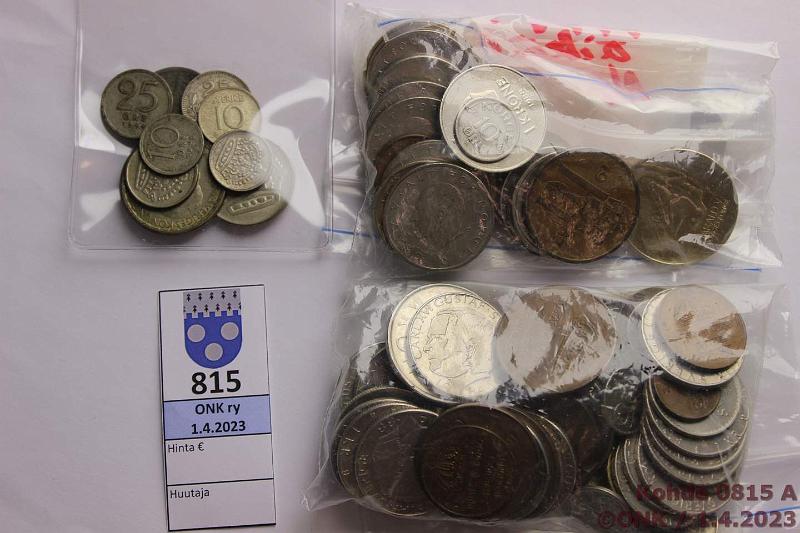 k-0815-a.jpg - Kohde 815, lhthinta: 5 € / myyntihinta: 15 € Er pohjoismaita 470 g 1912-90 1r - 20kr Ruotsi ja Norja + 1kpl Tanska. Mukana Ruotsi 11kpl hopeaa, mm 50 1912, 1kr -48, kunto: 3-8