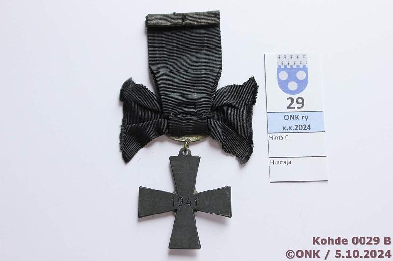 k-0029-b.jpg - Kohde 29 (kuva 2/2), lhthinta: 15 € / myyntihinta: 32 € VR sururisti 1941 Oksidoitu, ex-PHN 1988, kunto: 7