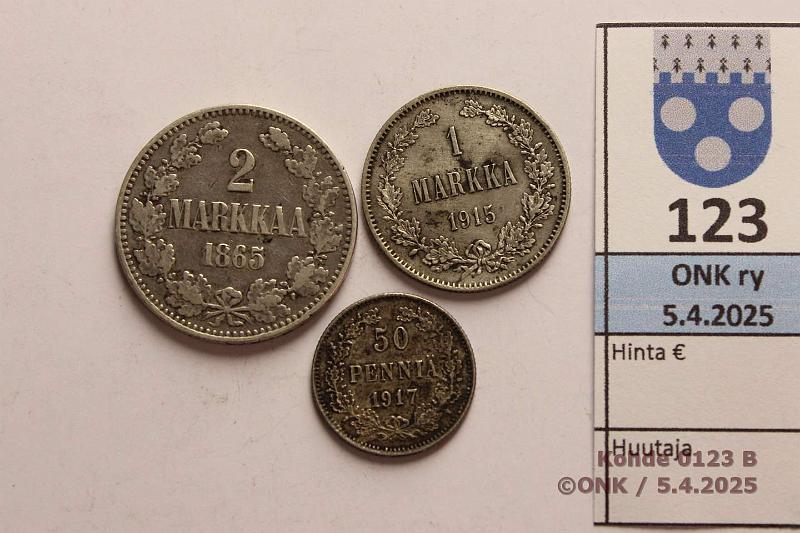 k-0123-b.jpg - Kohde 123 (kuva 2/2), lhthinta: 15 € 50 p, 1 + 2 mk 1917, 1915, 1865 Ag, kunto: 6, 6, 4