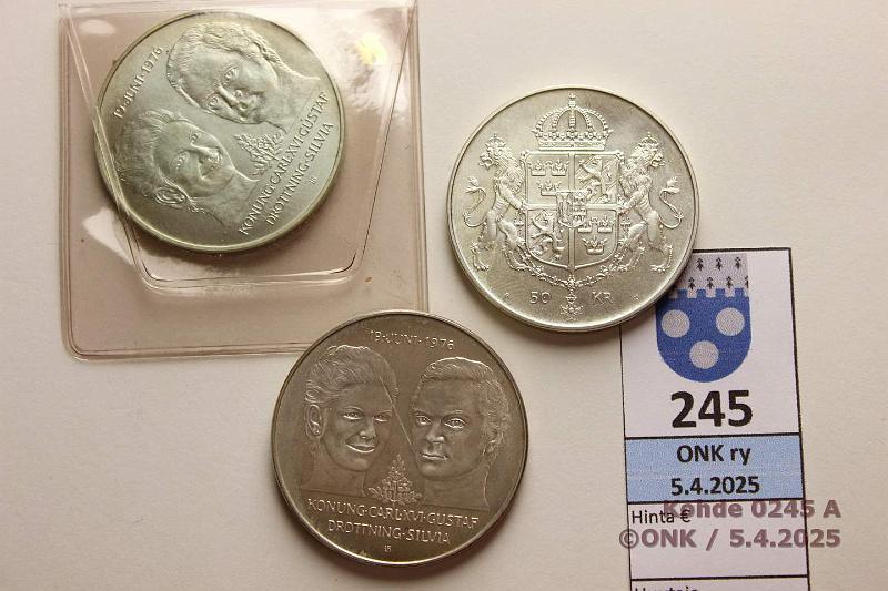 k-0245-a.jpg - Kohde 245 (kuva 1/2), lhthinta: 50 € Ruotsi 50 kr (3) 1976 KM#854 Ag, 3x27,03g/925, Royal Wedding, kunto: 9