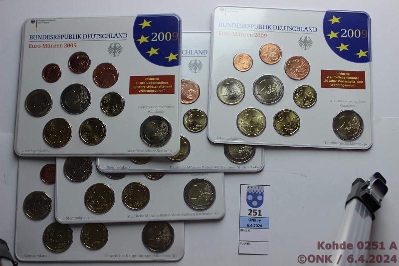 k-0251-a.jpg - Kohde 251 (kuva 1/2), lhthinta: 60 € / myyntihinta: 60 € Saksa A, D, F, G, J 2009, -10 (10) BU, kaikki 5 rahapajaa, kunto: 9