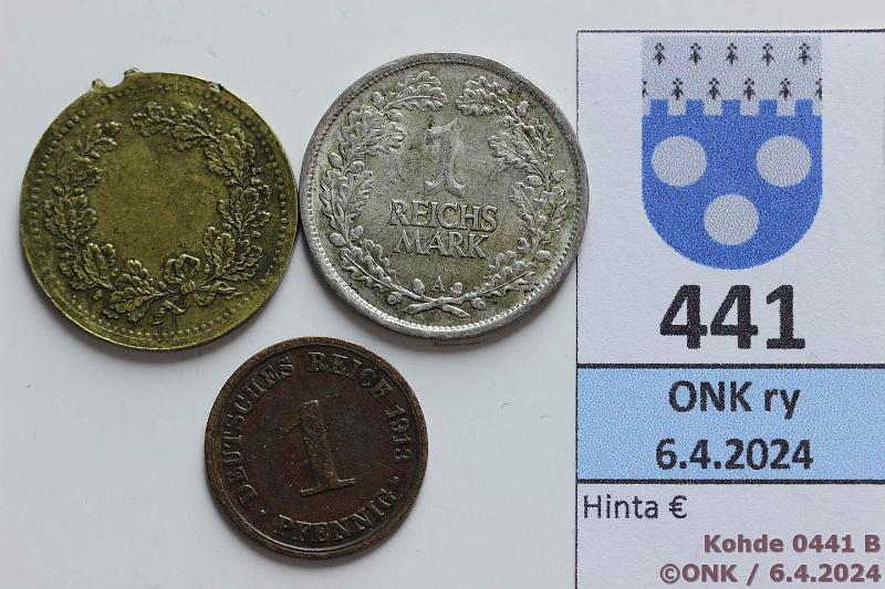 k-0441-b.jpg - Kohde 441 (kuva 2/2), lhthinta: 5 € / myyntihinta: 7 € Saksa 1 pf + 1 rm + mitali 1913, -25 KM#10, 44 1pf -13 Cu; 1rm -25 Ag; Muistomitali Wilhelm II 1888-1918 Br, ripustus rikki, kunto: 4-5