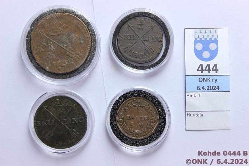 k-0444-b.jpg - Kohde 444 (kuva 2/2), lhthinta: 10 € / myyntihinta: 10 € Ruotsi (4) 1718-1829 Cu, 1 daler sm Phoebus 1718 (KM#359), 2r sm 1748, sk 1805, sk -29. Kapseleissa, kunto: 4-6