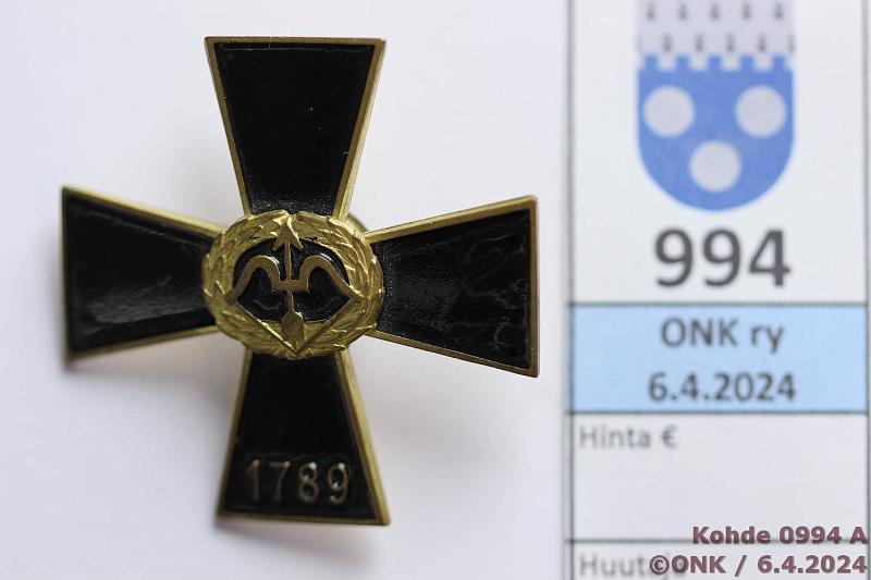 k-0994-a.jpg - Kohde 994 (kuva 1/2), lhthinta: 40 € / myyntihinta: 40 € Porrassalmen risti Savon prikaatin risti, Porrassalmen taistelun vuosiluvulla 1789, kunto: 9