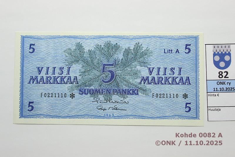 k-0082-a.jpg - Kohde 82, l�ht�hinta: 30 &euro; / myyntihinta: 30 &euro; 5 mk 1963 LA F* SNY 135.4.4 F0221110* HET-M�1, korvaava, painumia kulmassa, kunto: 9