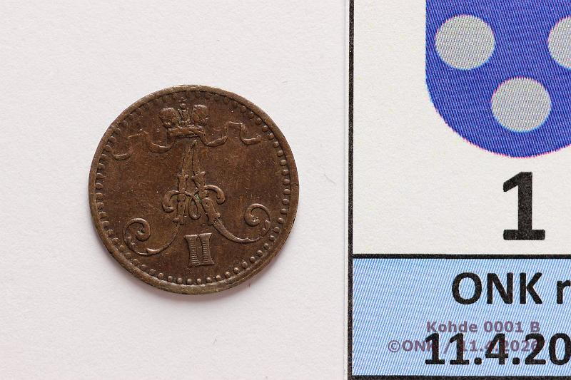 k-0001-b.jpg - Kohde 1 (kuva 2/2), l�ht�hinta: 40 &euro; / myyntihinta: 40 &euro; 1 p 1865 SNY 2.1, eprv, kunto: 5