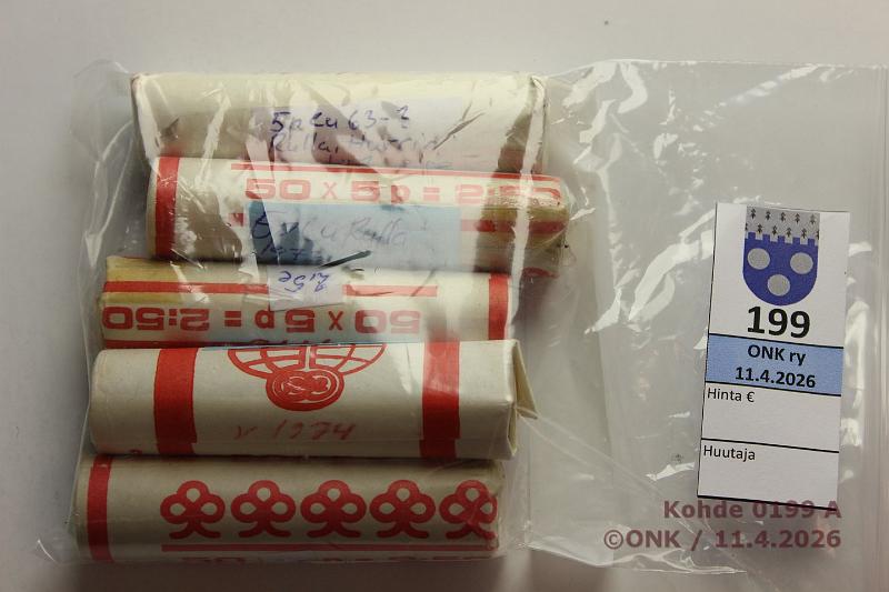 k-0199-a.jpg - Kohde 199, l�ht�hinta: 5 &euro; / myyntihinta: 5 &euro; 5 p 1963-77 (5) Cu, itsepuntatuissa rullissa, kunto: vk