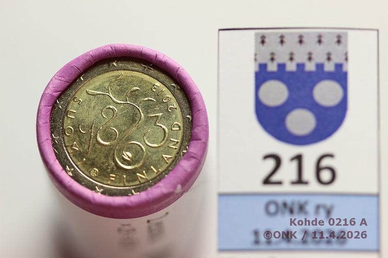 k-0216-a.jpg - Kohde 216 (kuva 1/2), l�ht�hinta: 65 &euro; / myyntihinta: 65 &euro; 2 ? 2013 Avaamaton rulla, Valtiop�iv�t. Vuosiluku n�kyy. Nimellisarvo 50?, kunto: 9