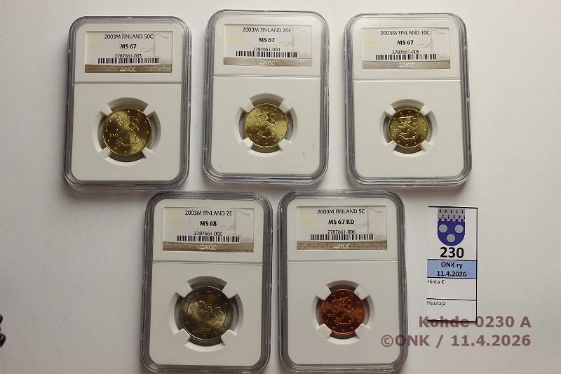k-0230-a.jpg - Kohde 230 (kuva 1/2), l�ht�hinta: 10 &euro; / myyntihinta: 10 &euro; Suomi 5 s - 2 ? 2003 5, 10, 20, 50s (n�m� MS 67) ja 2? (MS 68) NCG-slabeissa, kunto: 9