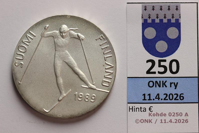 k-0250-a.jpg - Kohde 250 (kuva 1/2), l�ht�hinta: 12 &euro; / myyntihinta: 29 &euro; 100 mk 1989 Ag, Hiihdon MM, kunto: 9