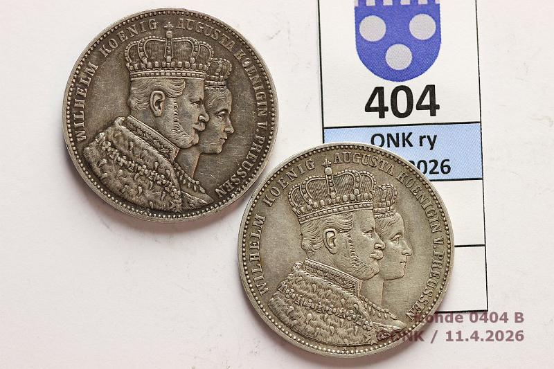 k-0404-b.jpg - Kohde 404 (kuva 2/2), l�ht�hinta: 30 &euro; / myyntihinta: 34 &euro; 1 thaler 1861A KM#488 (2) Ag, 2x18,34g/900, Willem I coronation. Toisessa juotetut kiinnikkeet, kunto: 6, 5