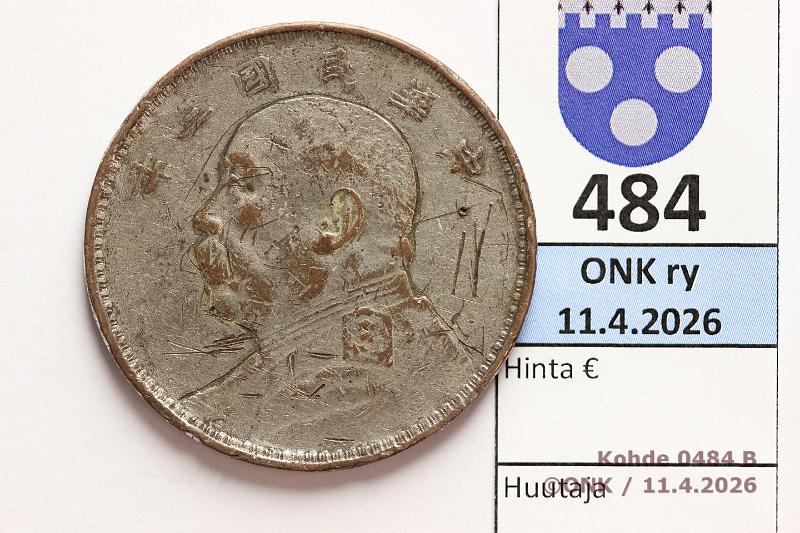 k-0484-b.jpg - Kohde 484 (kuva 2/2), l�ht�hinta: 40 &euro; / myyntihinta: 40 &euro; Kiina 1 yuan 1914 Y#329 Ag, 26,4g/890, ?Fat Man dollar ?, vertically reeded edge, prvja, naja, kunto: 4