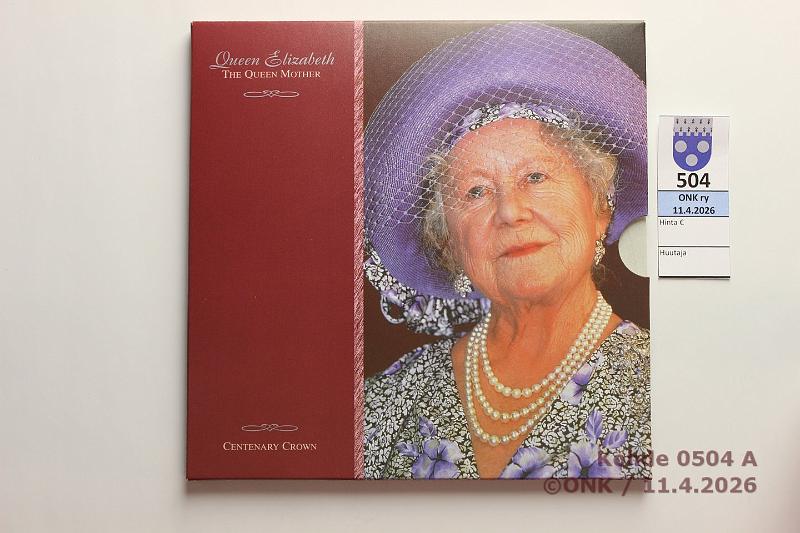 k-0504-a.jpg - Kohde 504 (kuva 1/2), l�ht�hinta: 8 &euro; / myyntihinta: 16 &euro; UK 5 � 2000 KM#1007 CuNi, BU, Queen Mother 100th Birthday. Royal mintin pakkaus, pahvikannet ja seloste, kunto: 9