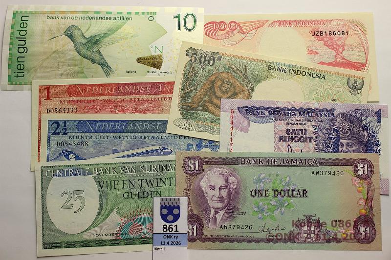 k-0861-a.jpg - Kohde 861, l�ht�hinta: 5 &euro; / myyntihinta: 11 &euro; Saarivaltioita ym 1970-92 (8)   Alankomaiden Antillit  1, 1� ja 10gul -70;  Indonesia  100 ja 500rup -92,  Jamaica  1$ -86;  Malesia  1r ND(1986-89);  Suriname  25gul -85, kunto: 9