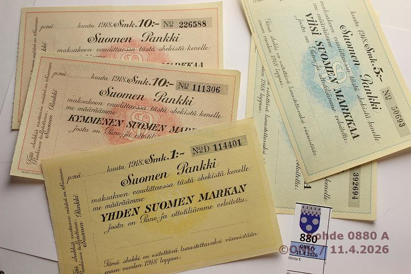 k-0880-a.jpg - Kohde 880, l�ht�hinta: 5 &euro; / myyntihinta: 7 &euro; Suomen Pankki 1918 (5) 1, 5 (2) ja 10mk (2) shekit, kunto: 9