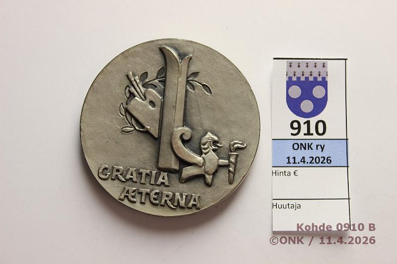 k-0910-b.jpg - Kohde 910 (kuva 2/2), l�ht�hinta: 90 &euro; / myyntihinta: 125 &euro; Hopeamitali 1953 Ag, 104,3g/813, Albert Edelfelt, Qvist, kunto: 9