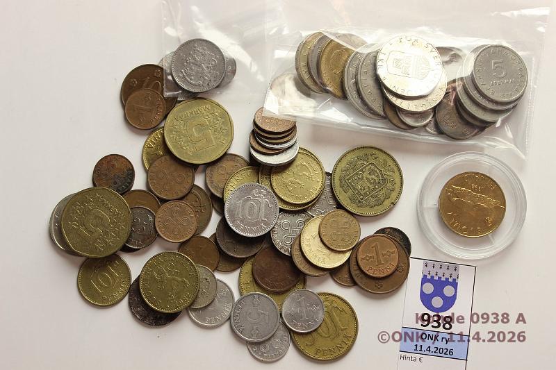 k-0938-a.jpg - Kohde 938, l�ht�hinta: 4 &euro; / myyntihinta: 6 &euro; 1 p - 10 mk 172 g + ulkom. 114 g 1913-92 Suomi 25p 1913 Ag, loput itsen. ajalta, mukana Fe 10p -44 vajaa aihio, Fe 1mk -49, 5mk -92 kaps. Matkamuistoer� Kreikka, Ruotsi, kunto: vk