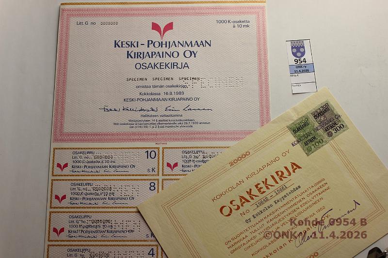 k-0954-b.jpg - Kohde 954 (kuva 2/2), l�ht�hinta: 10 &euro; / myyntihinta: 10 &euro; Osakekirjat 1952-90 (4) Kokkolan Kirjapaino -52, Lasten Pukutehdas -57,  specimenit : Keski-Pohjanmaan Kirjapaino -89, Kokkolan Puhelin -90, kunto: 9
